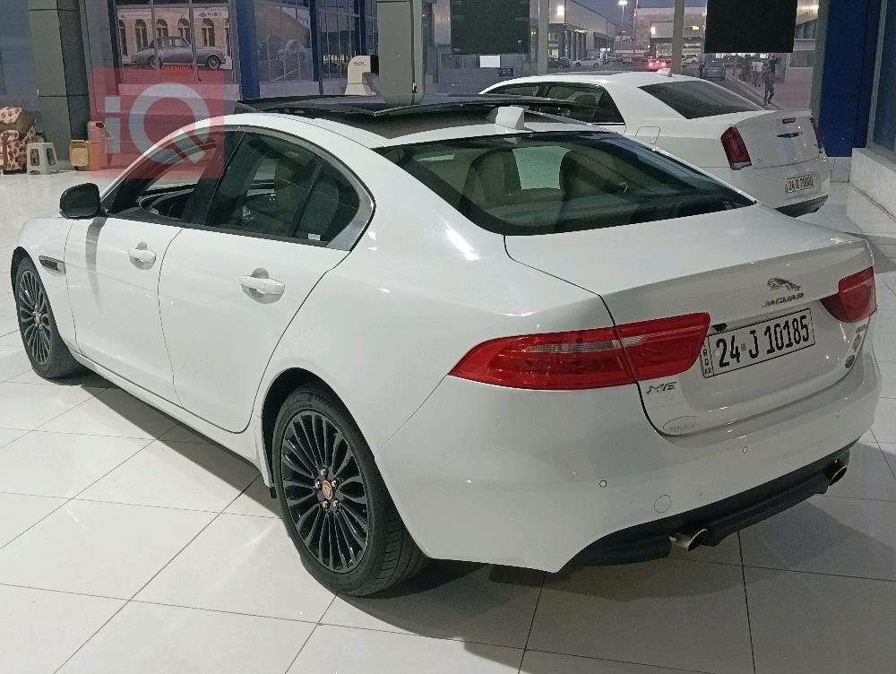 جاكوار XE